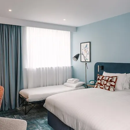 Voco Winchester Hotel & Spa By Ihg Buitenkant foto
